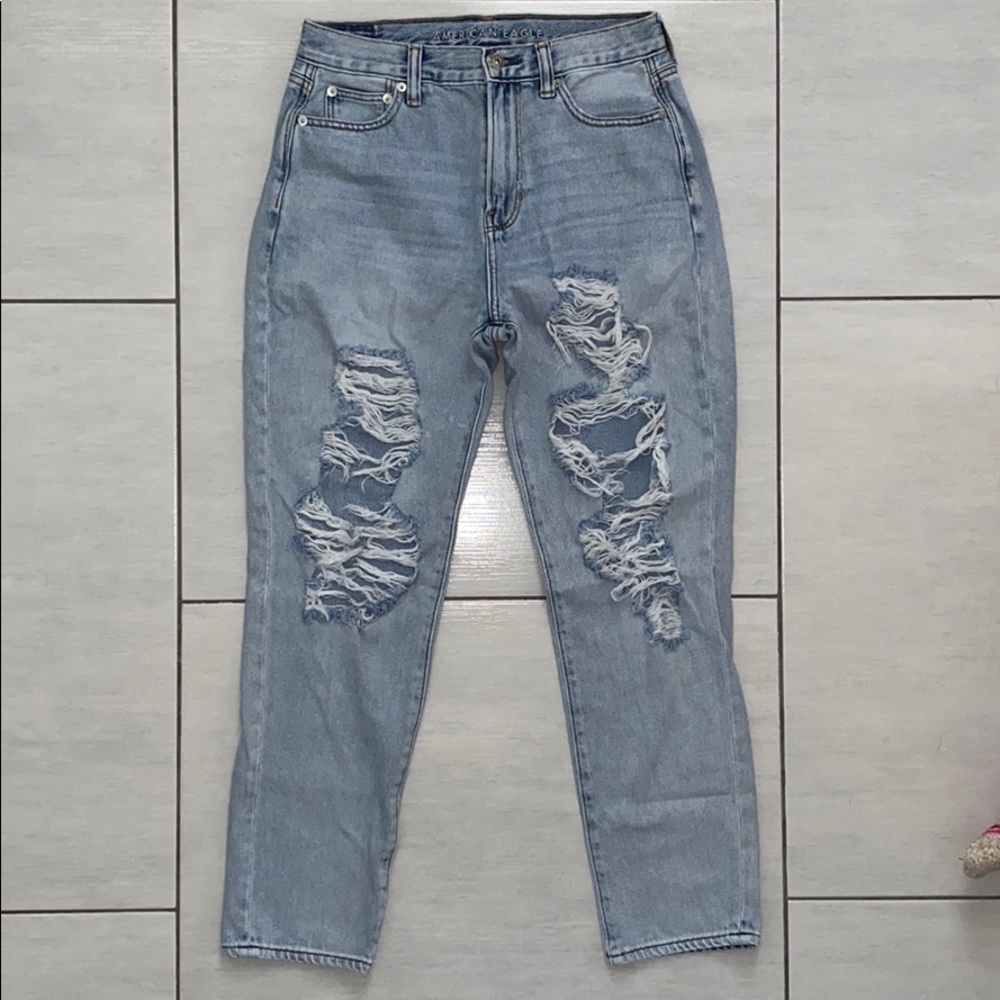 American Eagle Mom Jean
